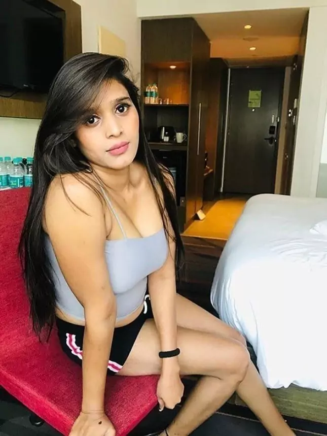 कॉल गर्ल्स सर्विस  एट्टयापुरम